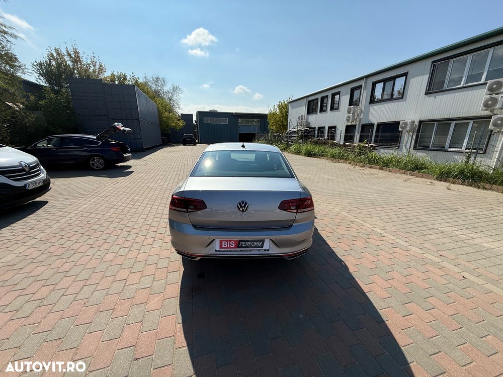Volkswagen Passat 2.0 TDI DSG Highline - 6