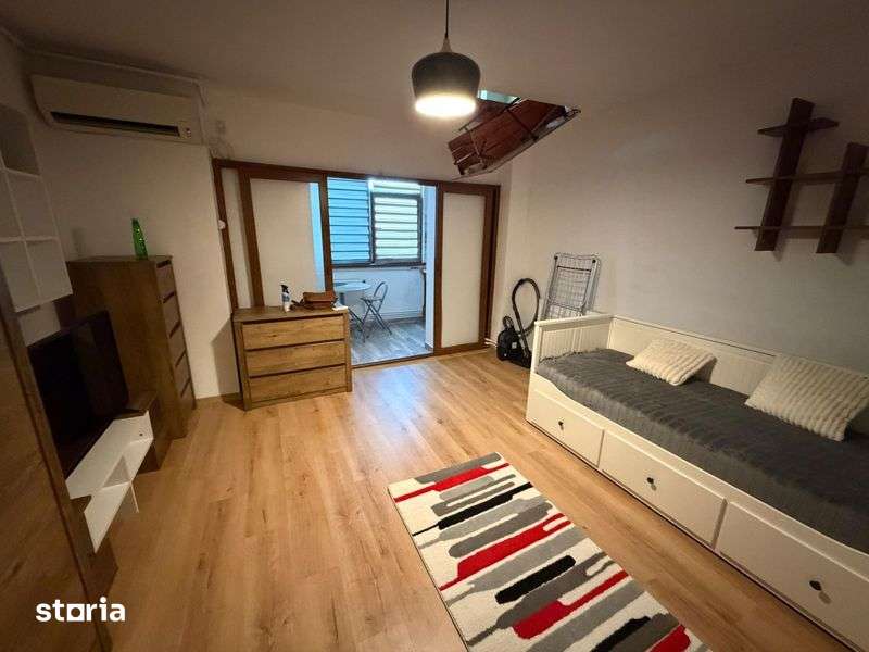 Inchiriez garsoniera zona Compozitori, Stt Baba Novac — fotografia 1