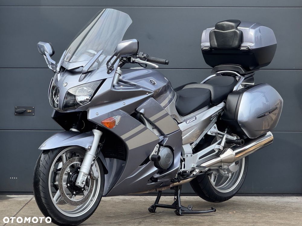 Yamaha FJR - 23