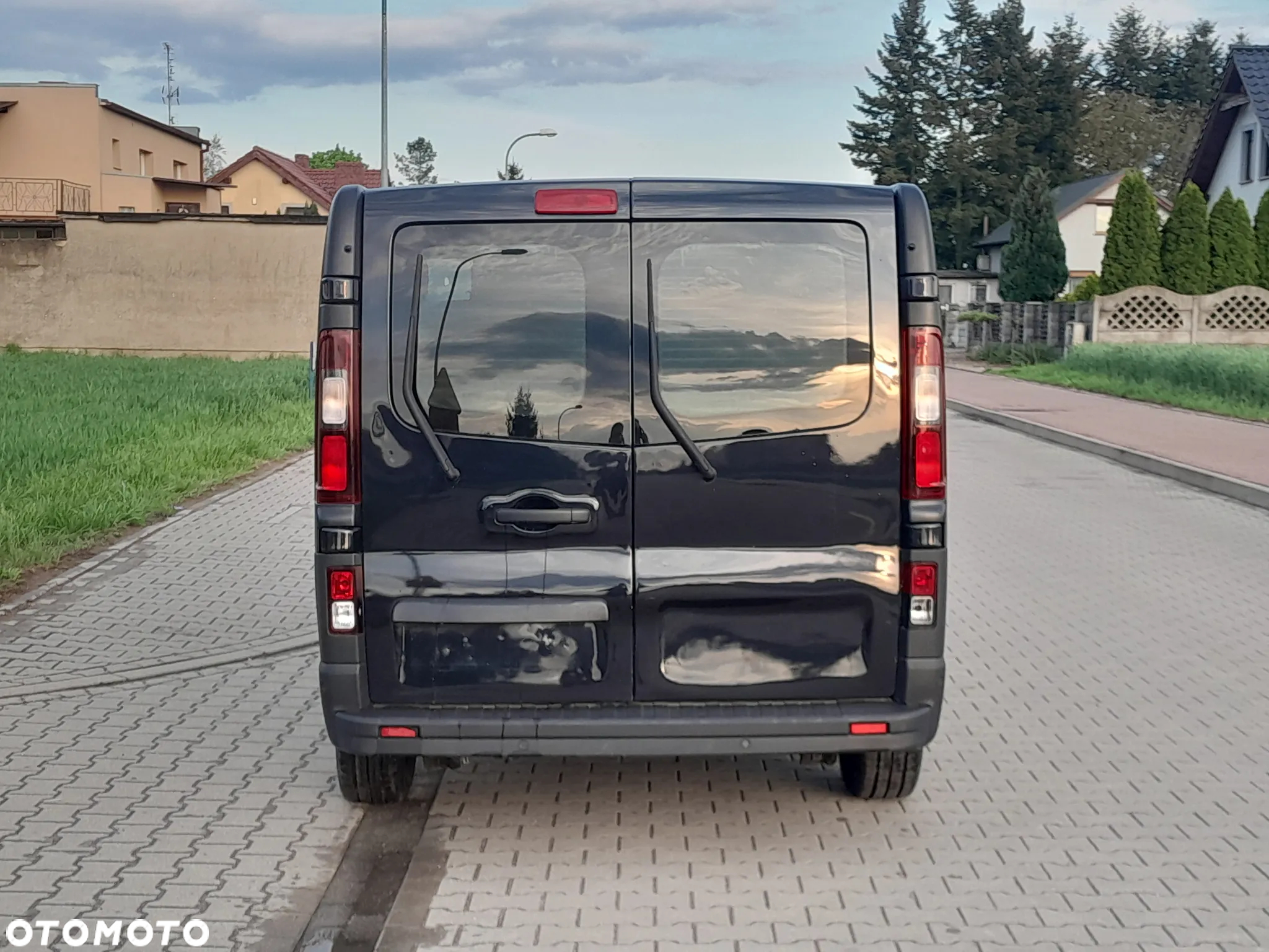 Nissan NV300 - 6