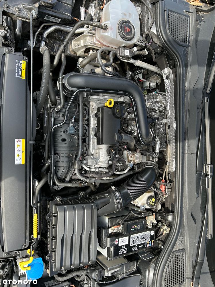 Volkswagen Golf - 14
