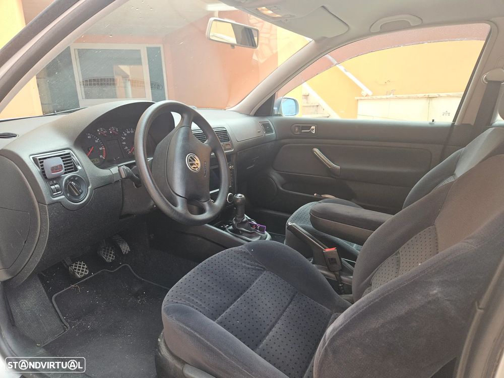 VW Golf 1.4i Confortline - 9