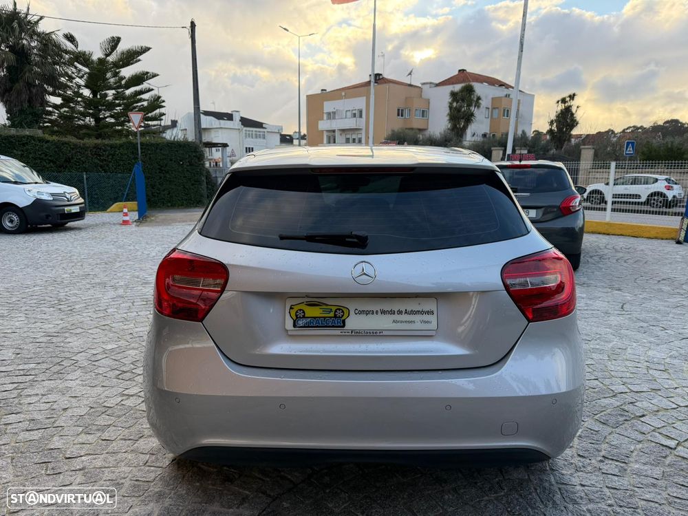 Mercedes-Benz A 180 CDI (BlueEFFICIENCY) Urban - 4