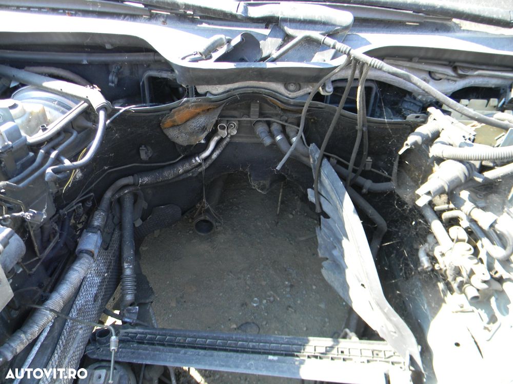 Dezmembrari  BMW 7 (E65, E66, E67)  2001  > 2009 730 d Motorina - 11