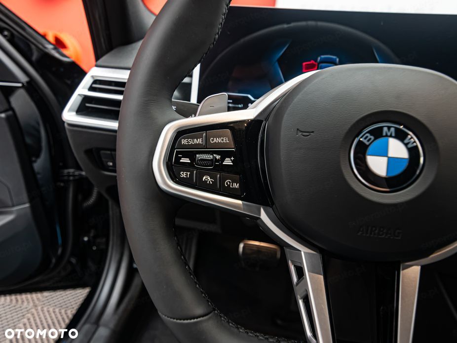 BMW Seria 3 330i xDrive M Sport - 18