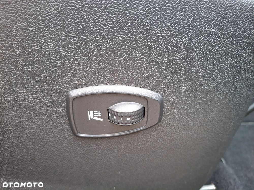 Renault Scenic ENERGY TCe 115 S&S Paris - 26