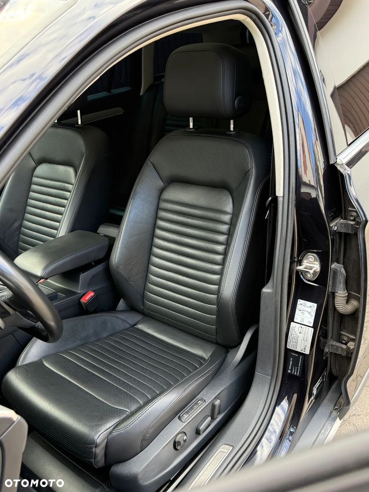 Volkswagen Passat Alltrack 2.0 TDI Bi-Turbo SCR 4Mot DSG - 26