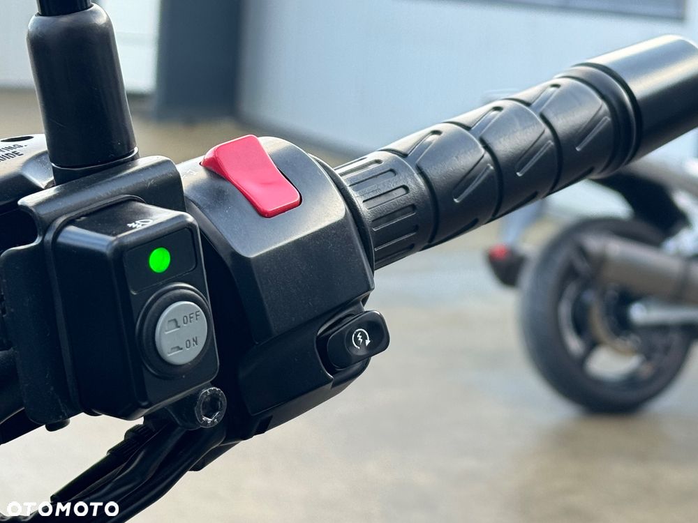 Kawasaki Versys 650 - 15