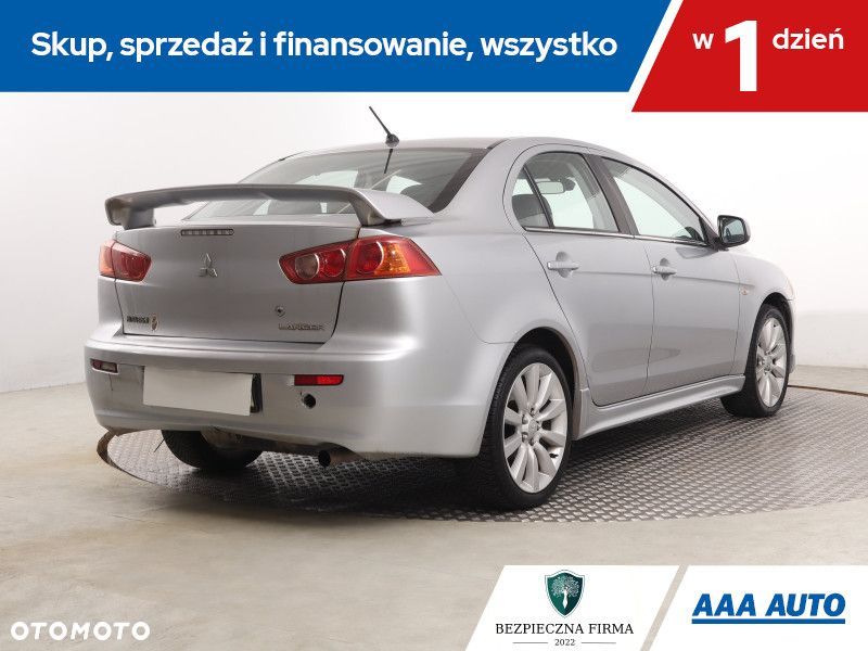 Mitsubishi Lancer - 7