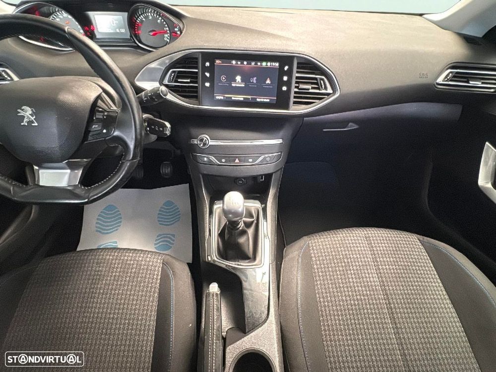 Peugeot 308 SW - 13