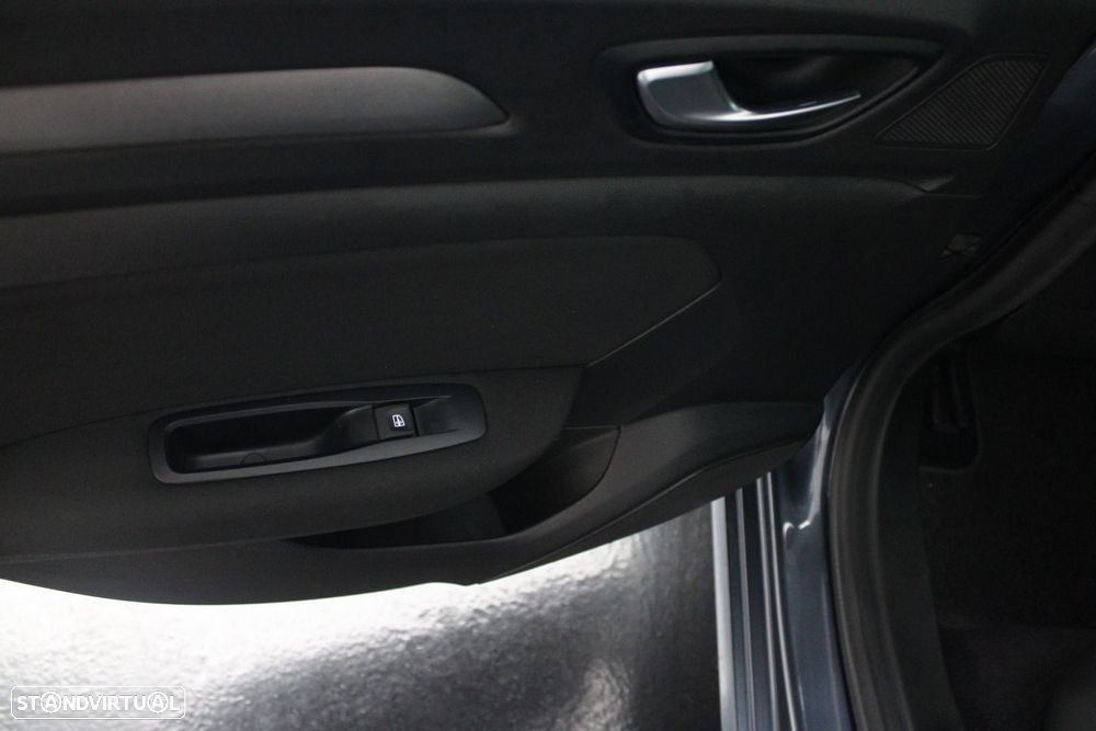 Renault Mégane 1.6 Plug-In Intens - 26
