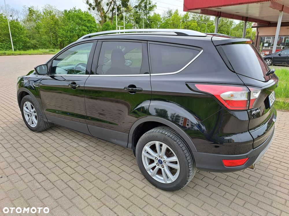 Ford Kuga - 10