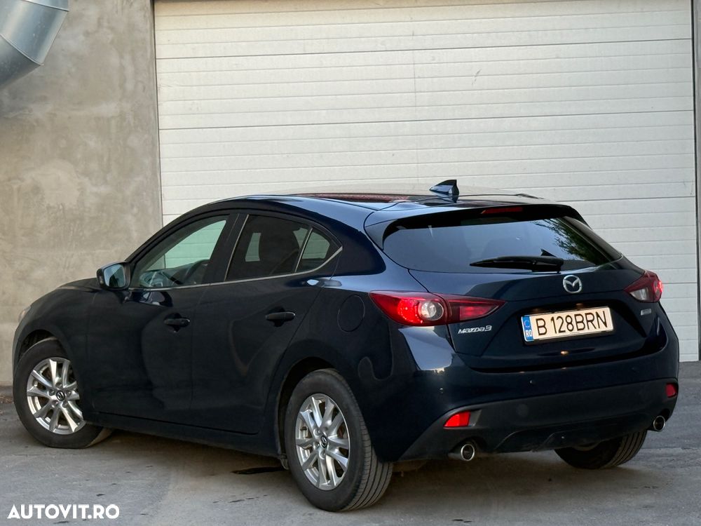 Mazda 3 - 4