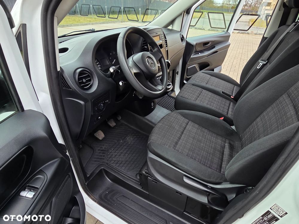 Mercedes-Benz Vito - 24