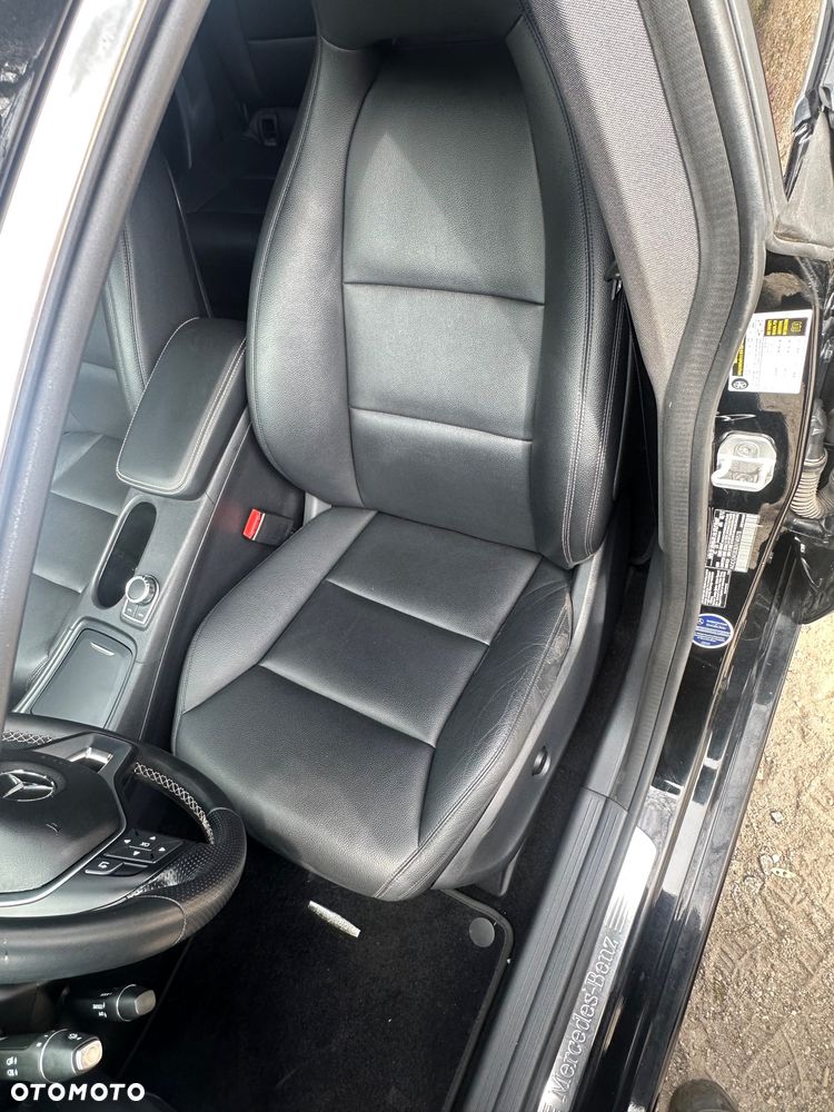 Mercedes-Benz CLA 250 4-Matic - 12