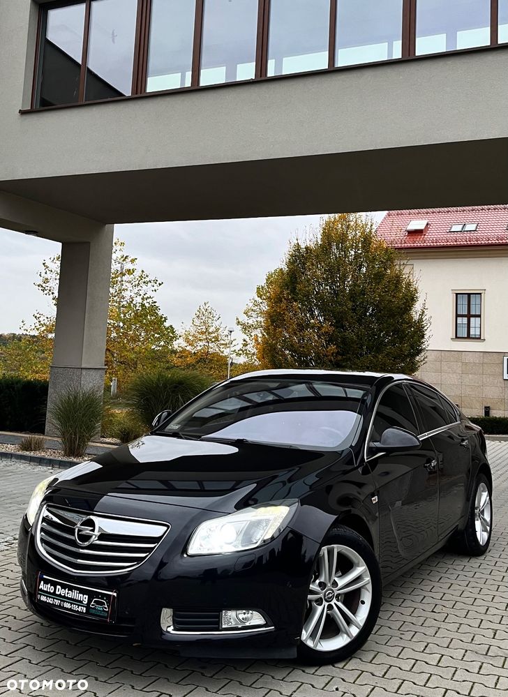 Opel Insignia 1.8 Cosmo - 1