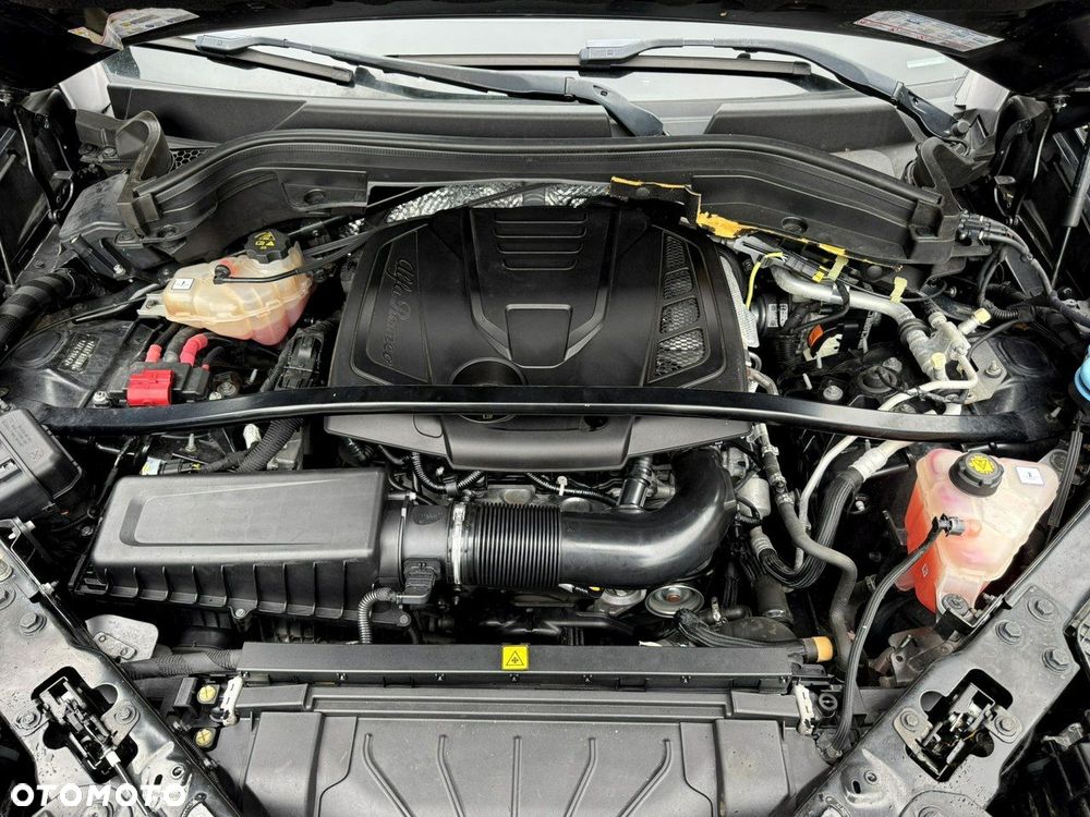 Alfa Romeo Stelvio - 39