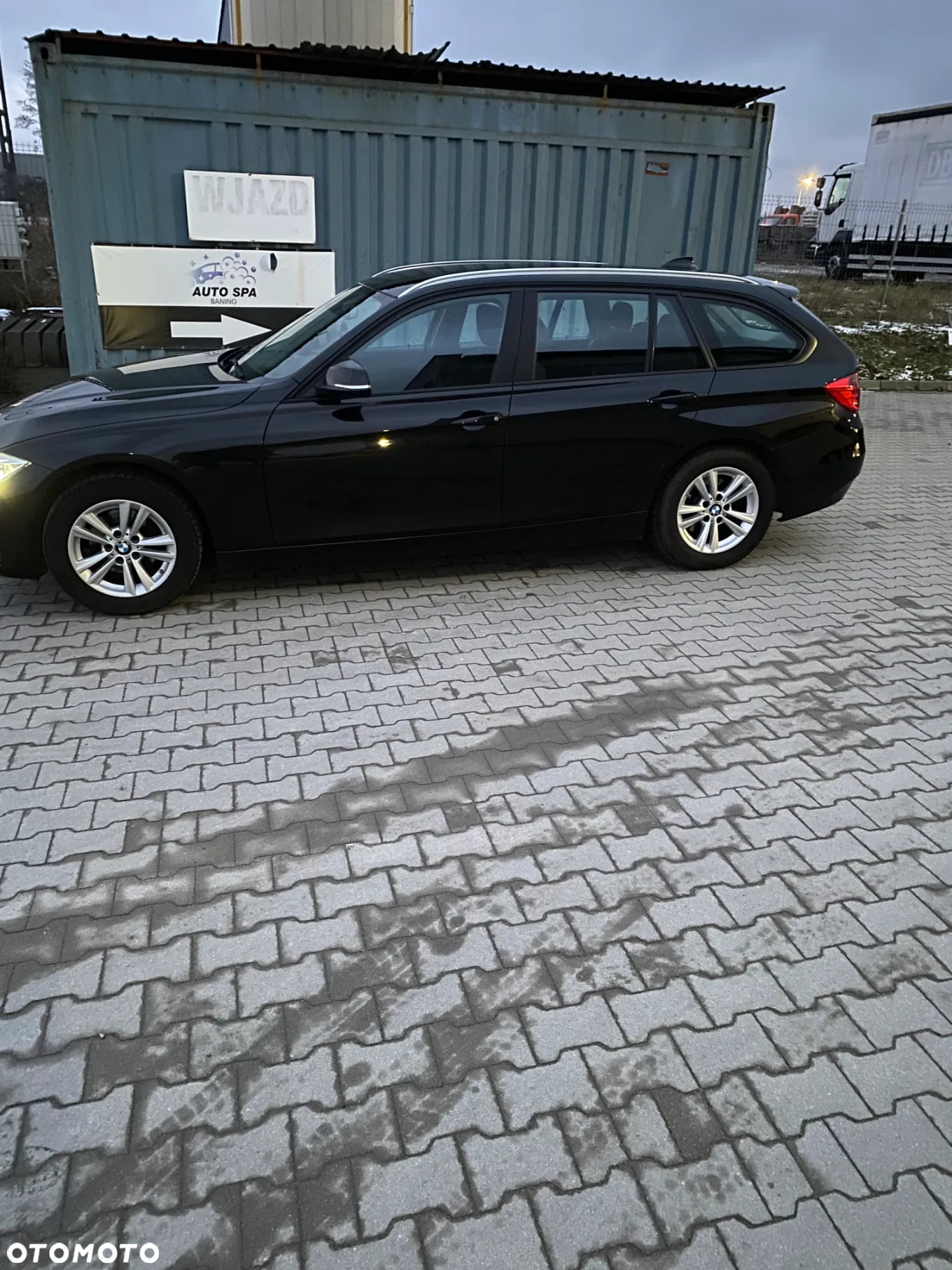 BMW Seria 3 318d Touring Modern Line - 5