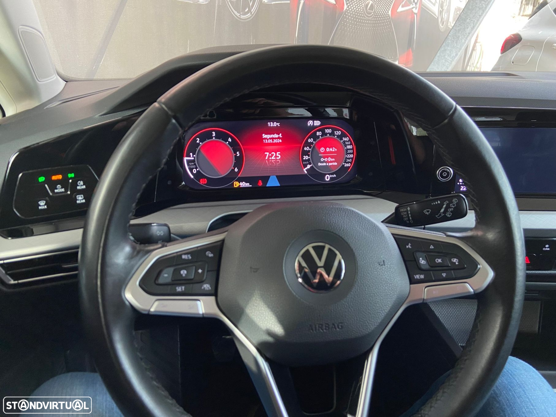 VW Golf 2.0 TDI Style - 11