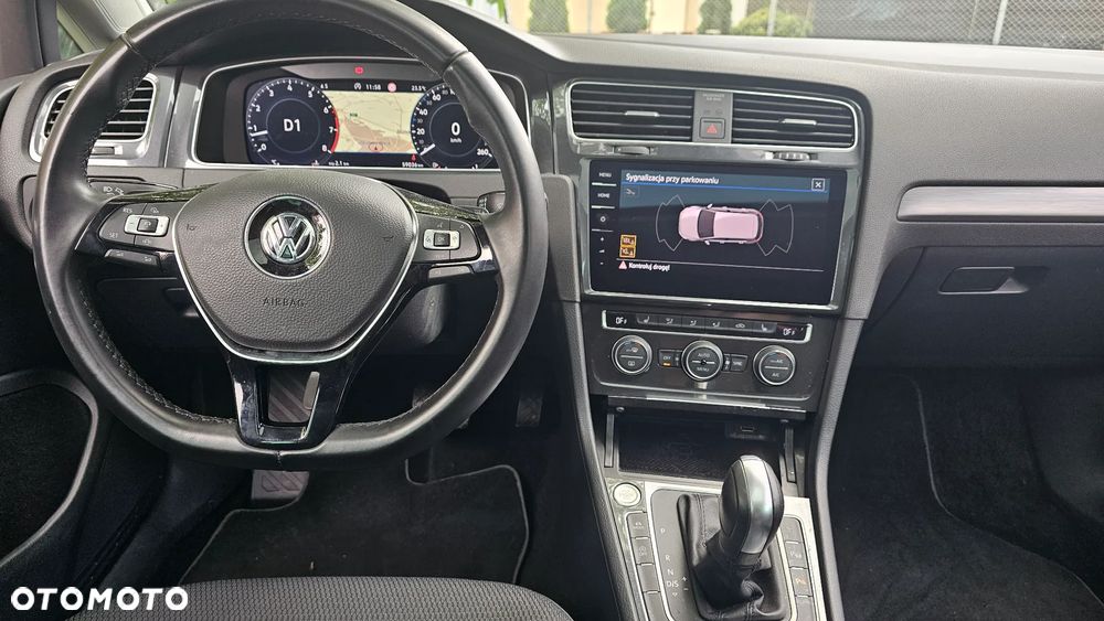 Volkswagen Golf - 20