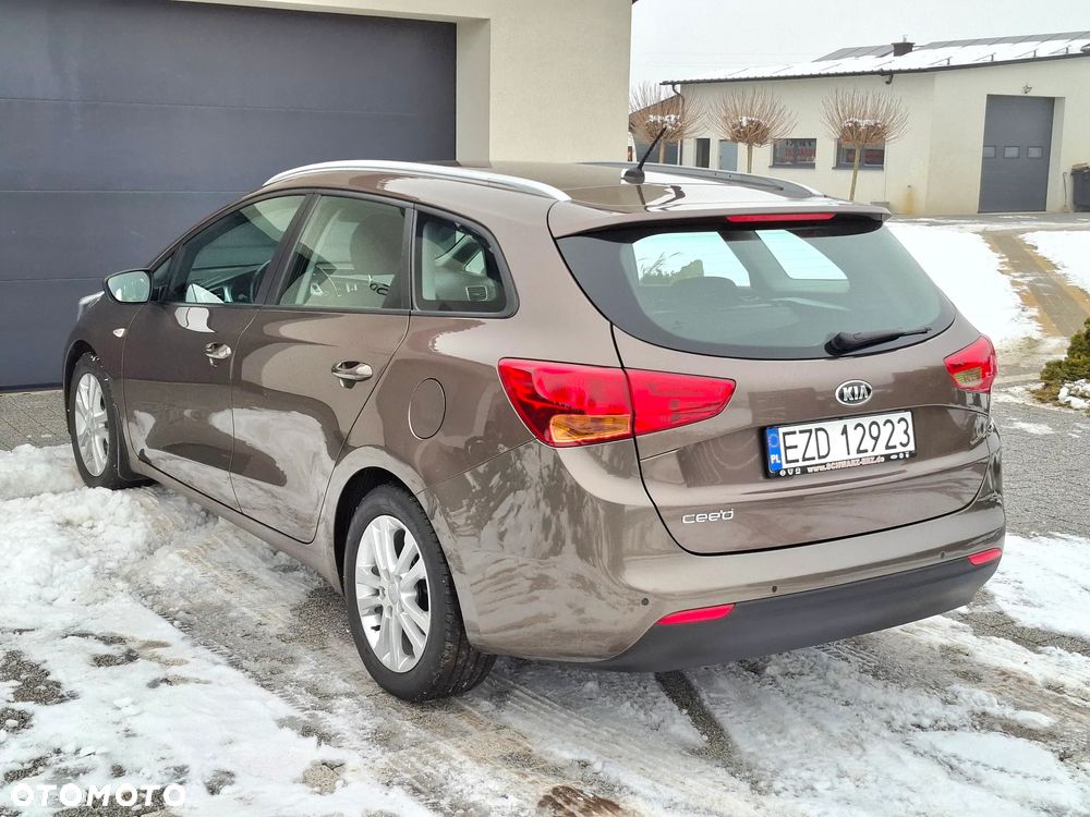 Kia Ceed 1.6 GDI Platinum Edition - 11