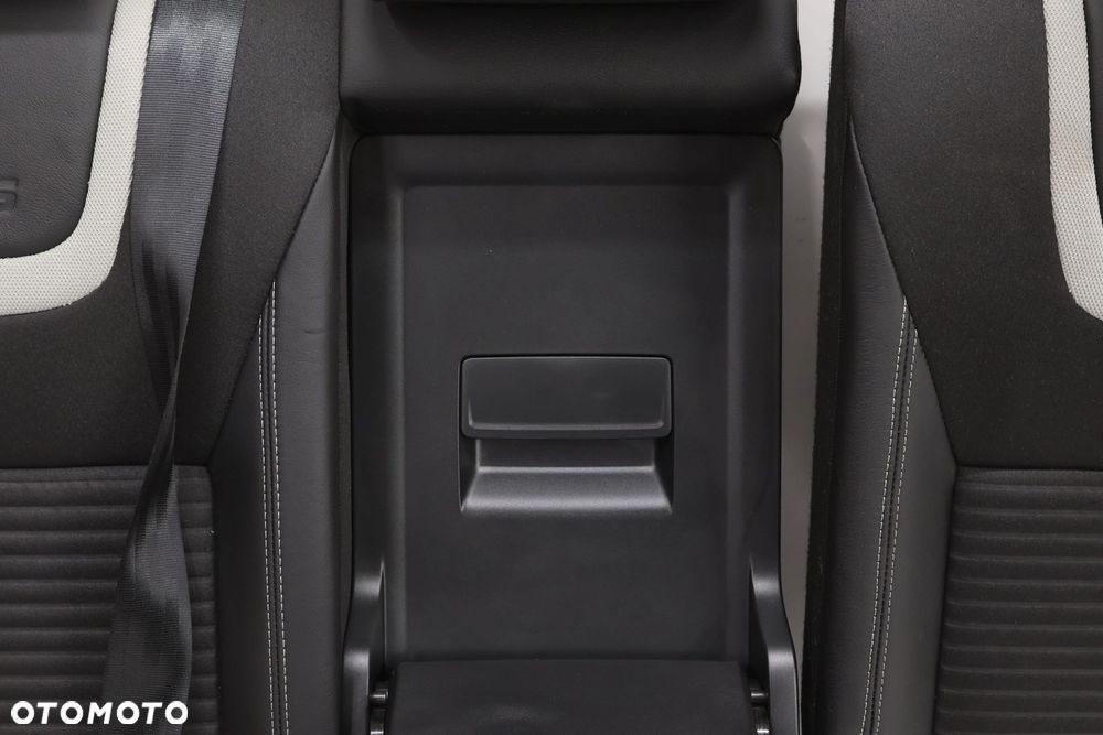 Skoda Octavia III fotele kanapa komplet RS - 9