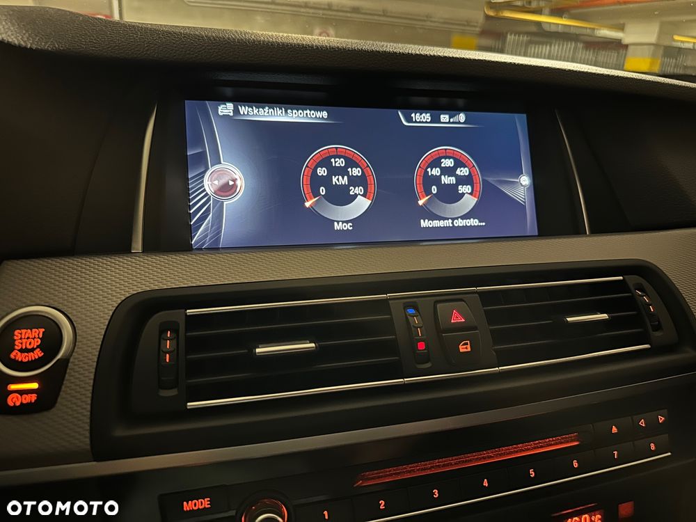 BMW Seria 5 520d xDrive - 29