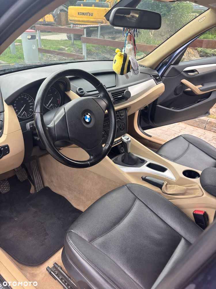 BMW X1 xDrive18d - 9
