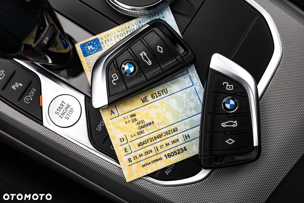 BMW Seria 3 320i - 39