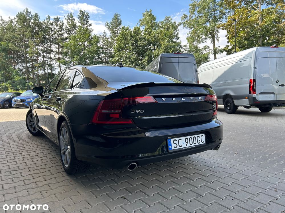 Volvo S90 D4 Momentum - 40