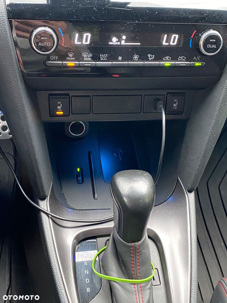 Toyota Yaris 1.5 VVT-i GR SPORT - 33