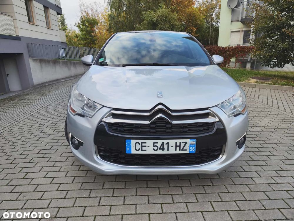 Citroën DS4 BlueHDi 120 Urban Show - 4