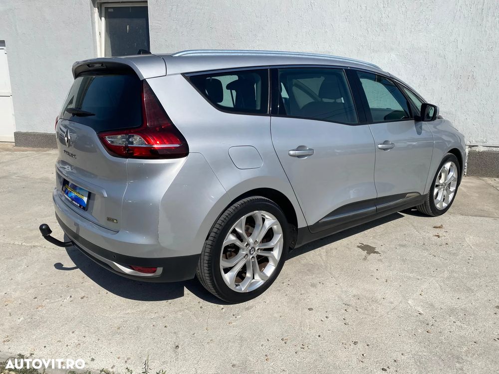 Renault Grand Scenic - 11