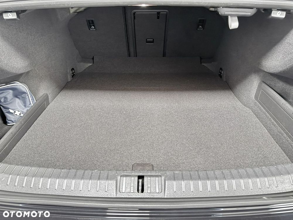 Volkswagen Passat 1.8 TSI BMT Highline DSG - 37