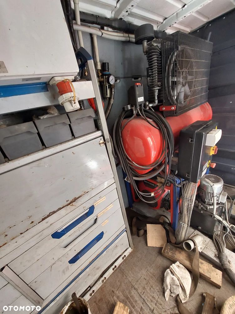 Mercedes-Benz SPRINTER - 10