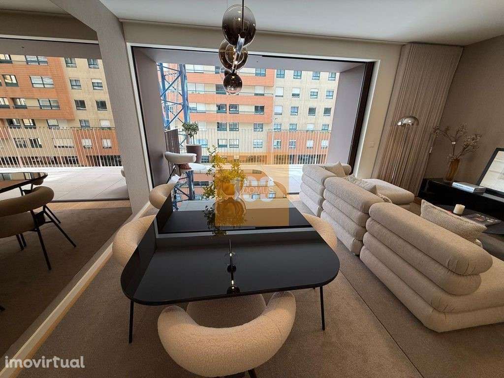 T3 com terraço na Arrábida - Grande imagem: 4/41