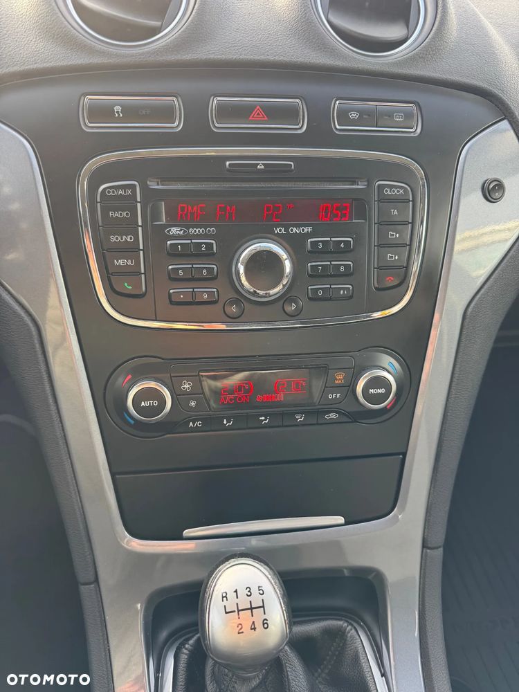Ford Mondeo 1.6 T Trend - 12