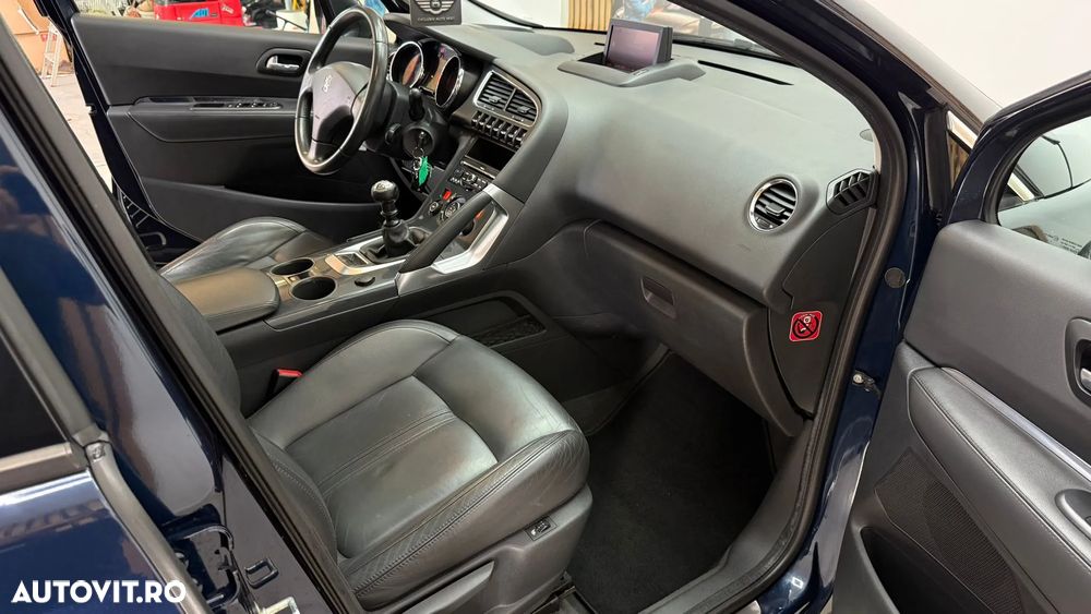 Peugeot 3008 - 8
