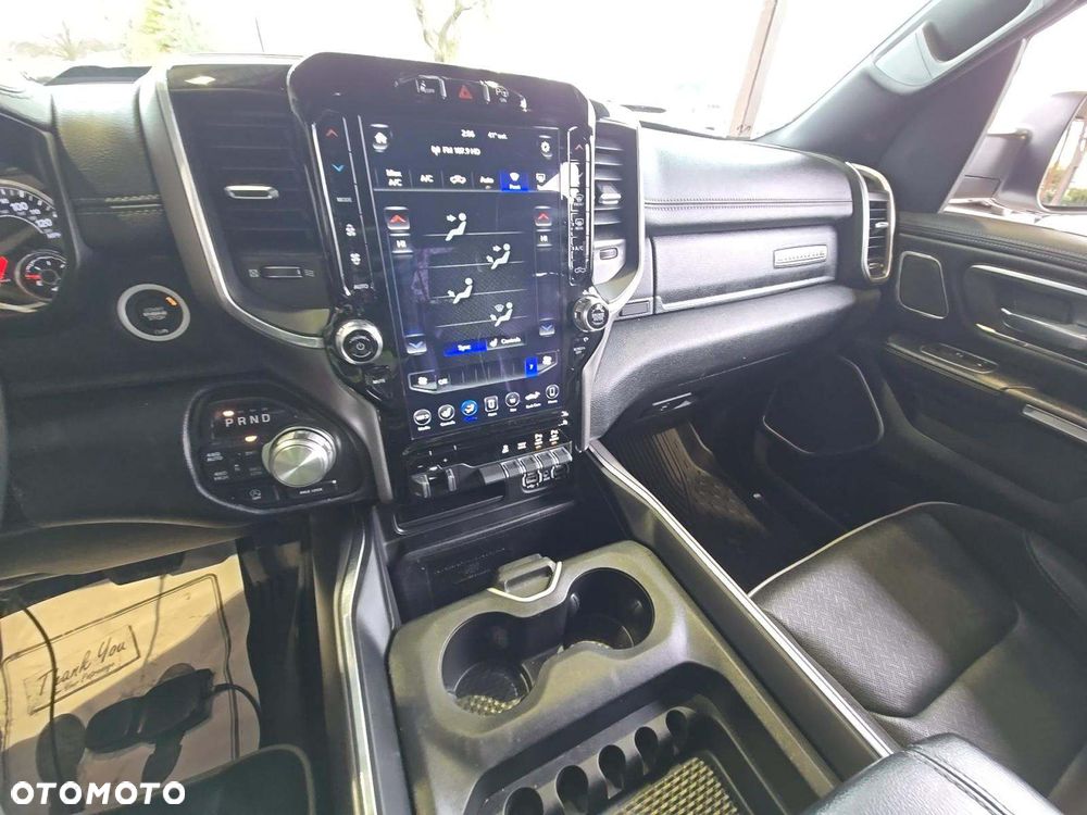 RAM 1500 5.7 eTorque Crew Cab Shortbed Laramie Black - 9