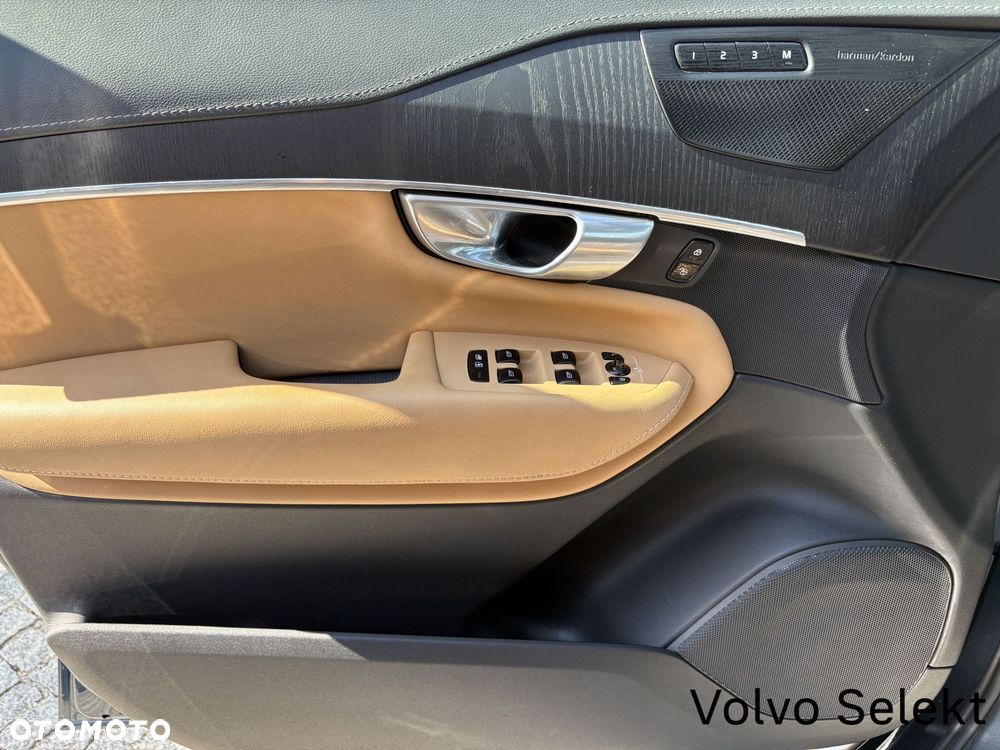 Volvo XC 90 - 20
