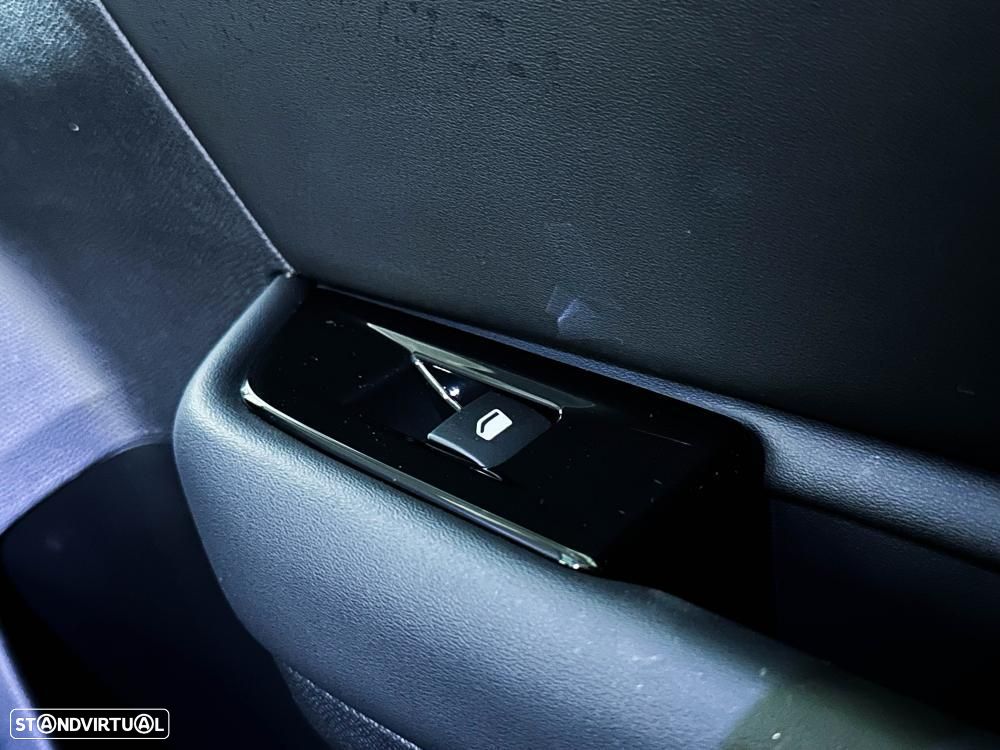 Citroën C5 X 1.6 Hybrid Feel Pack e-EAT8 - 30