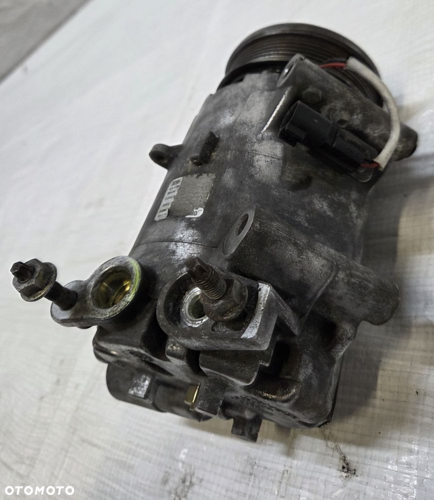 Sprężarka klimatyzacji Ford Mondeo MK V MK5  2.0 TDCI - 3