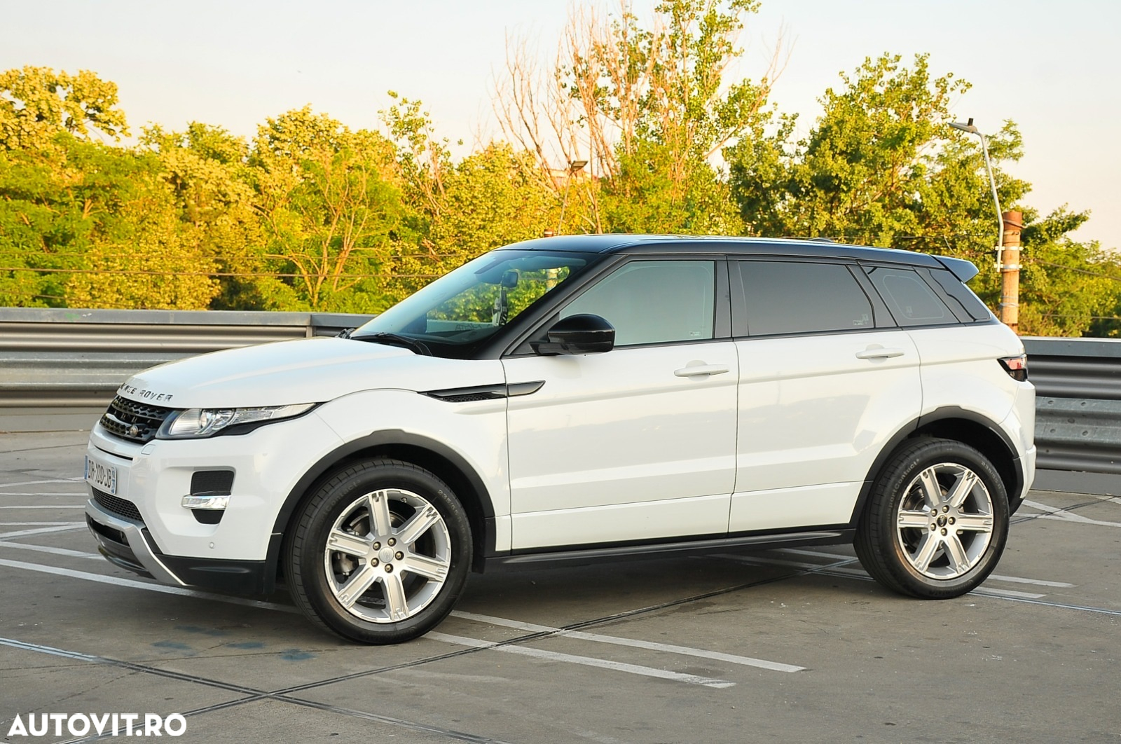 Land Rover Range Rover Evoque - 2