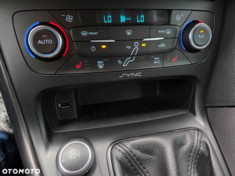 Ford Focus 1.5 EcoBoost Start-Stopp-System Business Edition - 27