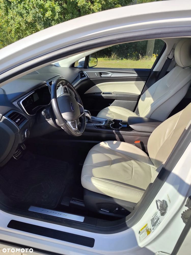 Ford Fusion 2.0 EcoBoost Titanium - 6