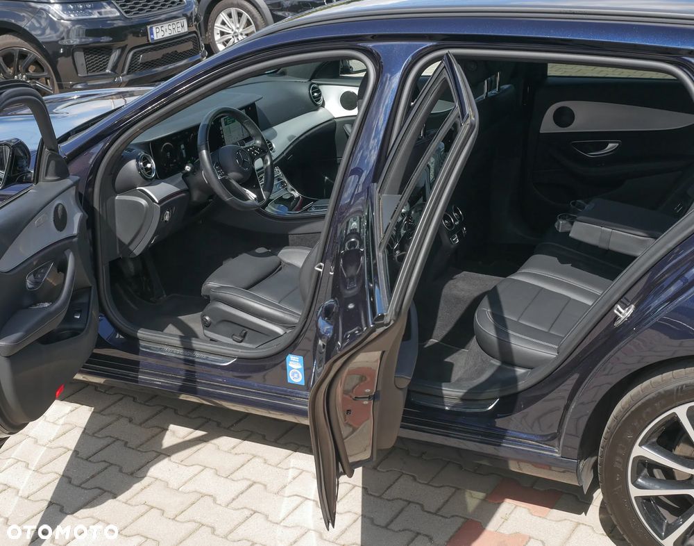 Mercedes-Benz Klasa E 220 d 9G-TRONIC Night Edition - 20