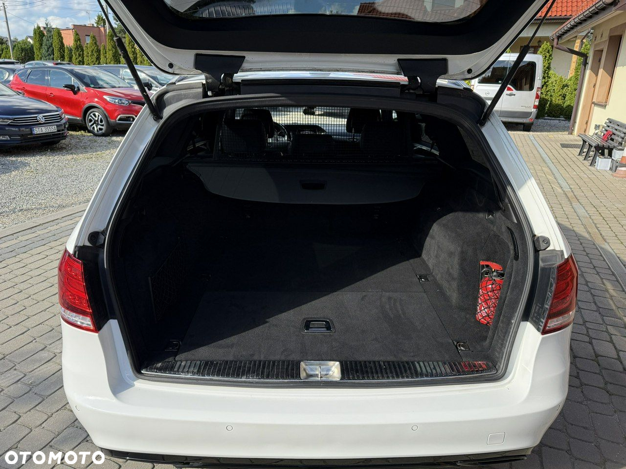 Mercedes-Benz Klasa E 220 T CDI 7G-TRONIC Avantgarde - 25