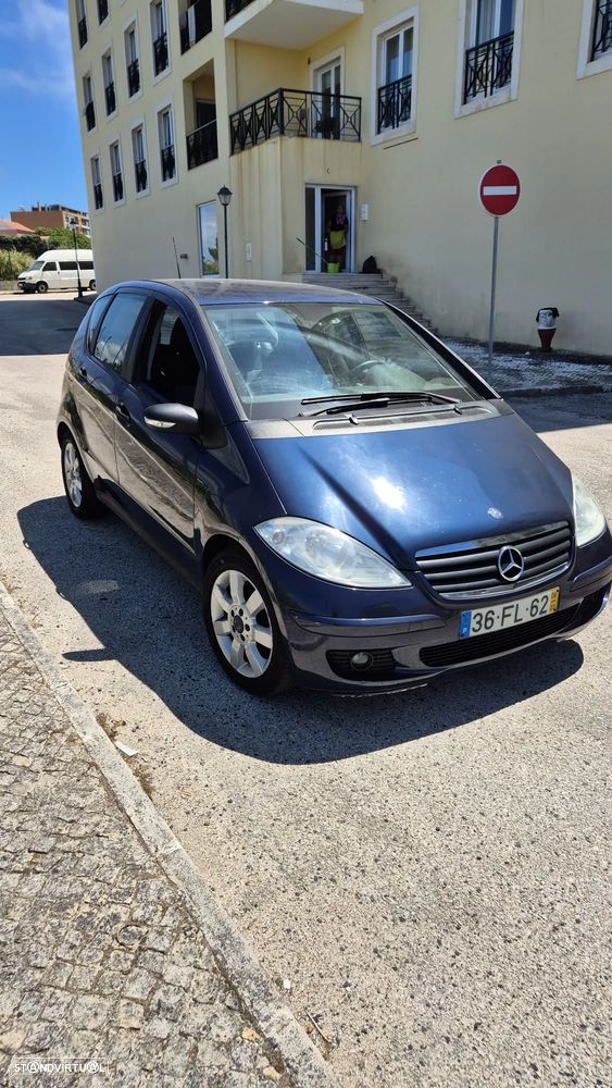 Mercedes-Benz A 150 Classic Automatic - 4