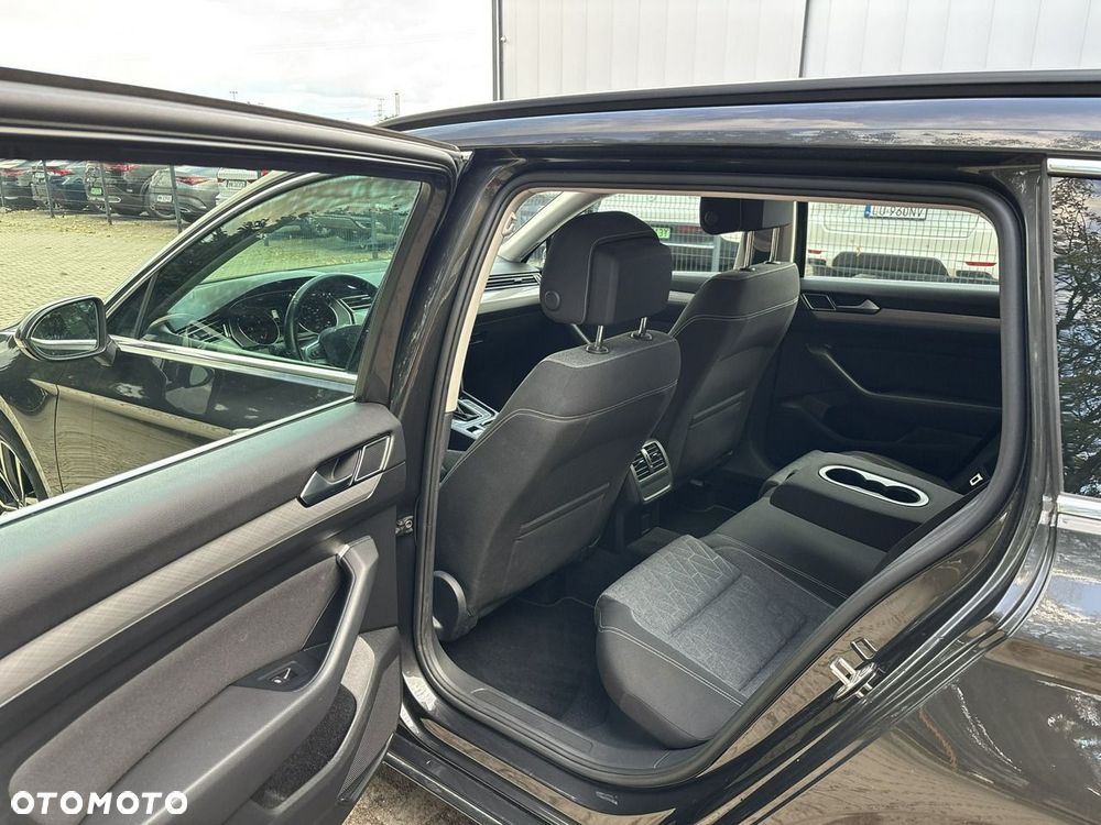 Volkswagen Passat 1.5 TSI EVO Business DSG - 20