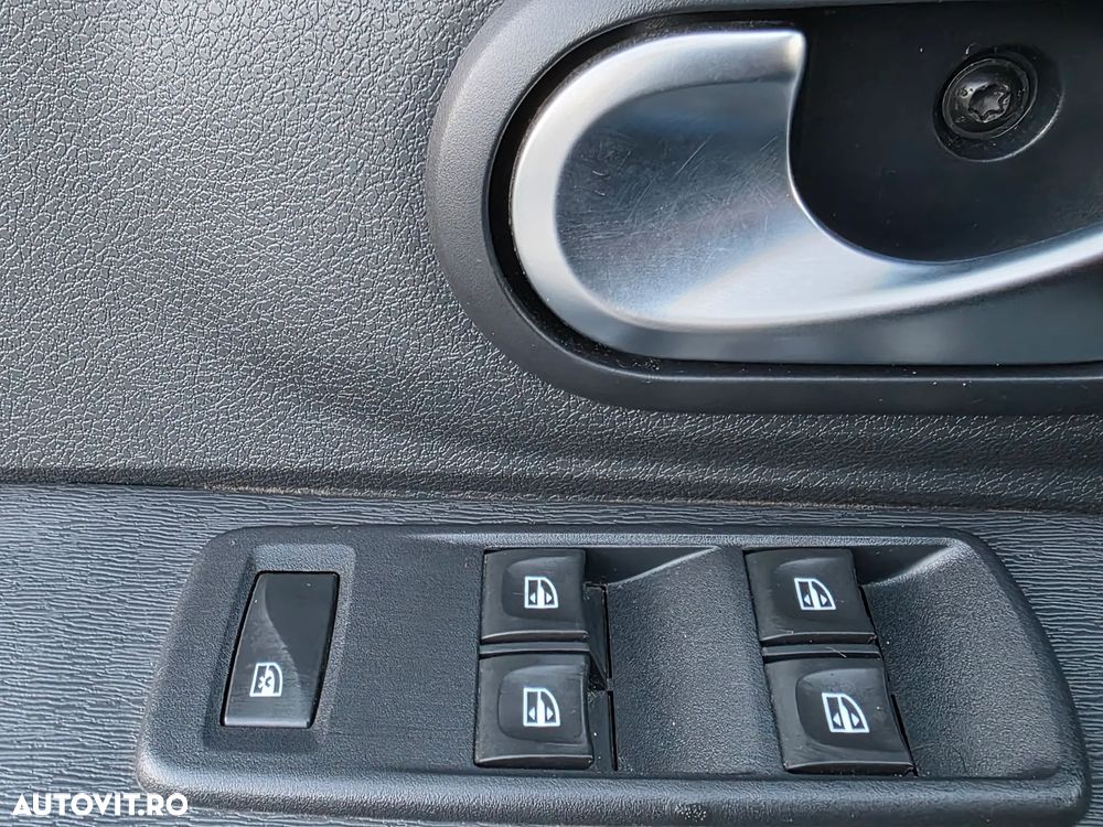 Dacia Lodgy 1.5 Blue dCi Stepway - 12